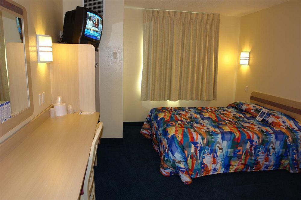 Motel 6-Portsmouth, Nh エクステリア 写真