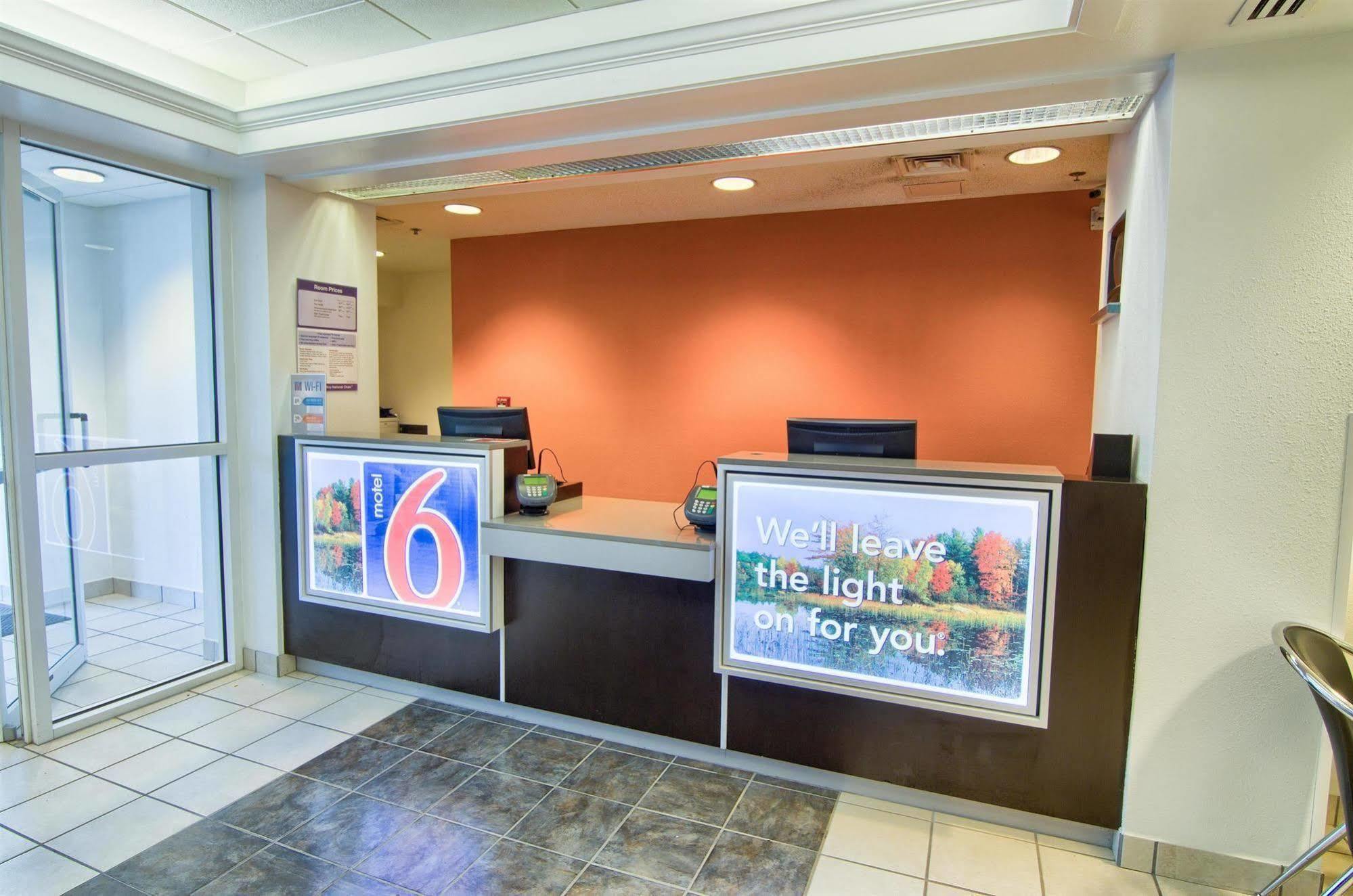 Motel 6-Portsmouth, Nh エクステリア 写真